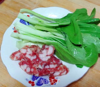 腊肠稻香米煲仔饭的做法步骤：4