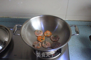 老人孩子适合吃的——虾饼的做法步骤：8