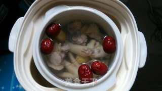 五指毛桃根鸡汤的做法步骤：5