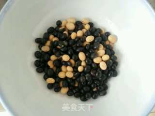 煎饼果子来一套的做法步骤：7