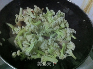 咸肉炒花菜的做法步骤：8