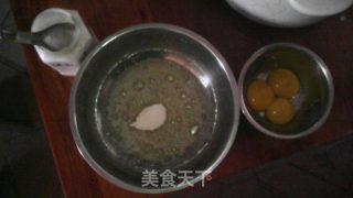 挺拔不回缩的－－纸杯蛋糕的做法步骤：2