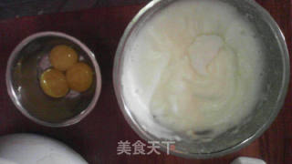 挺拔不回缩的－－纸杯蛋糕的做法步骤：3