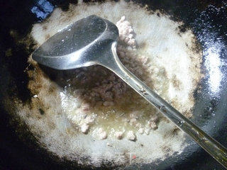 雪菜肉末炒萝卜丝的做法步骤：5