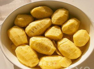 黄油烤土豆的做法步骤：2