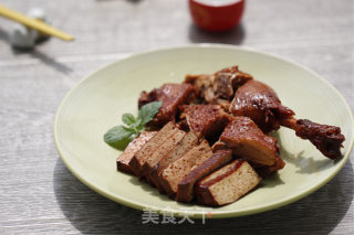 卤鸭腿干子双拼的做法步骤：10