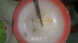 鱿鱼圈的做法步骤：6