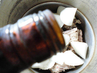 萝卜肉骨汤的做法步骤：5
