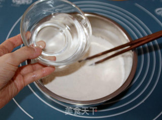 层层酥脆真心诱人：【千层手抓饼】的做法步骤：1