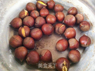 盐煮板栗的做法步骤：4