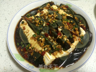 小葱皮蛋豆腐的做法步骤：3