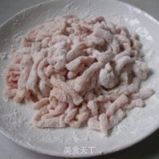 糖醋里脊的做法步骤：3