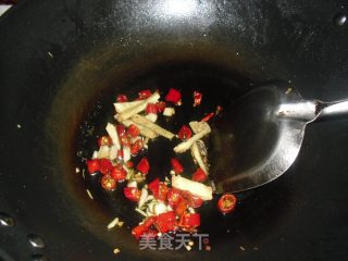 红烧鱼头的做法步骤：3