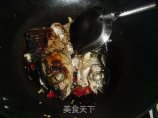 红烧鱼头的做法步骤：4