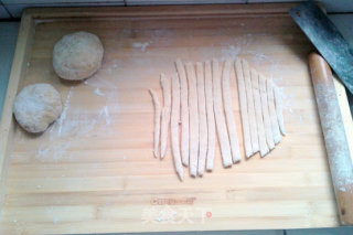 自制小麻花的做法步骤：2