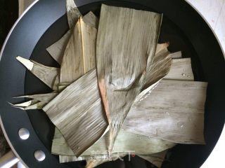 竹香糯米排骨的做法步骤：4