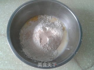 奶香小餐包的做法步骤：1