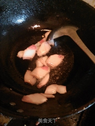 香菇炒肉的做法步骤：4