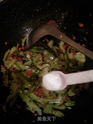 剁椒豆豉炒苦瓜的做法步骤：6