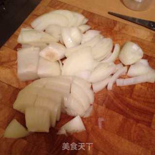 泰式鸡肉土豆绿咖喱的做法步骤：2