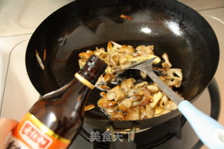 光盘行动の爆炒肥肠的做法步骤：17