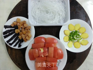 美味营养丰富的番茄干贝紫菜鸡蛋汤的做法步骤：3