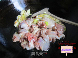 鸭腿啤酒炖土豆的做法步骤：4