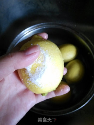 柠檬蜂蜜茶的做法步骤：2