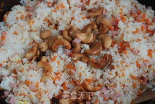 蟹足蛋包饭----给米饭穿新衣的做法步骤：10