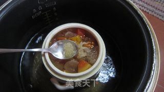 冰糖雪耳炖木瓜的做法步骤：7