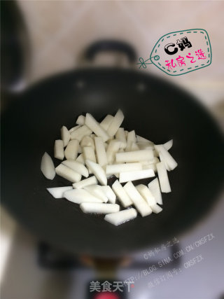 C妈私房之选——专为宝宝设计的改良版三鲜狮子头的做法步骤：5