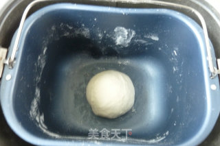 八爪鱼韭菜盒子的做法步骤：2