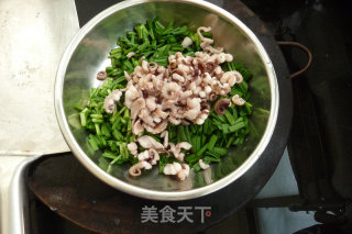 八爪鱼韭菜盒子的做法步骤：5