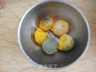 咸蛋黄大肉包的做法步骤：8