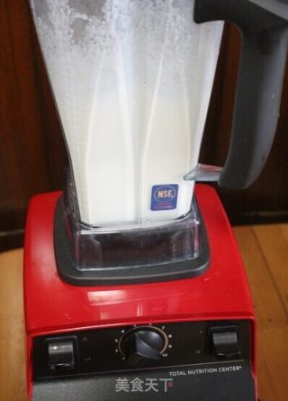 杏仁奶茶的做法步骤：4