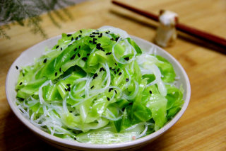 莲花白拌粉丝的做法步骤：5