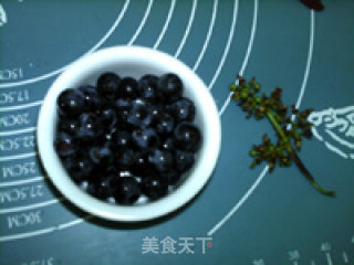 红椒黄瓜葡萄雪梨饮的做法步骤：2