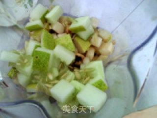 红椒黄瓜葡萄雪梨饮的做法步骤：10