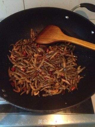 香辣版小鱼煎饼配稀饭简易晚餐的做法步骤：4
