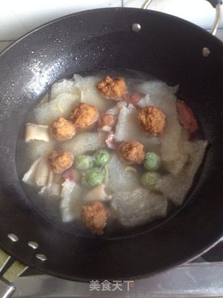 丸子青菜杂烩汤黑胡椒口味超鲜的做法步骤：5