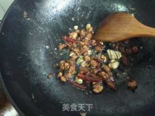 简单版家常菜青豆炒肉的做法步骤：4