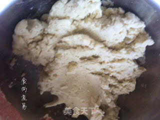 红薯芝麻球的做法步骤：3