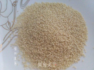 红薯芝麻球的做法步骤：5