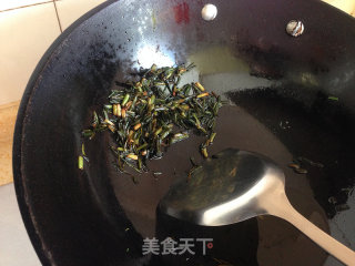鲳鱼泡饭的做法步骤：3