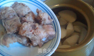 萝卜云耳骨头汤的做法步骤：6
