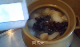 萝卜云耳骨头汤的做法步骤：9