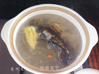 滋润美肤~鲫鱼鸡蛋汤的做法步骤：5