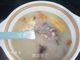 滋润美肤~鲫鱼鸡蛋汤的做法步骤：9