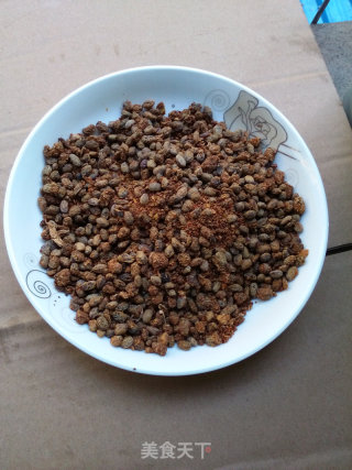 豆鼓炒腊肉---开胃增食欲的做法步骤：2