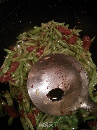 四季豆炒腊肠的做法步骤：7